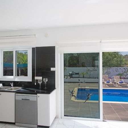 Broadway Villas بروتاراس المظهر الخارجي الصورة