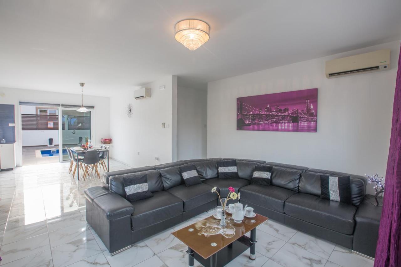 Broadway Villas بروتاراس المظهر الخارجي الصورة