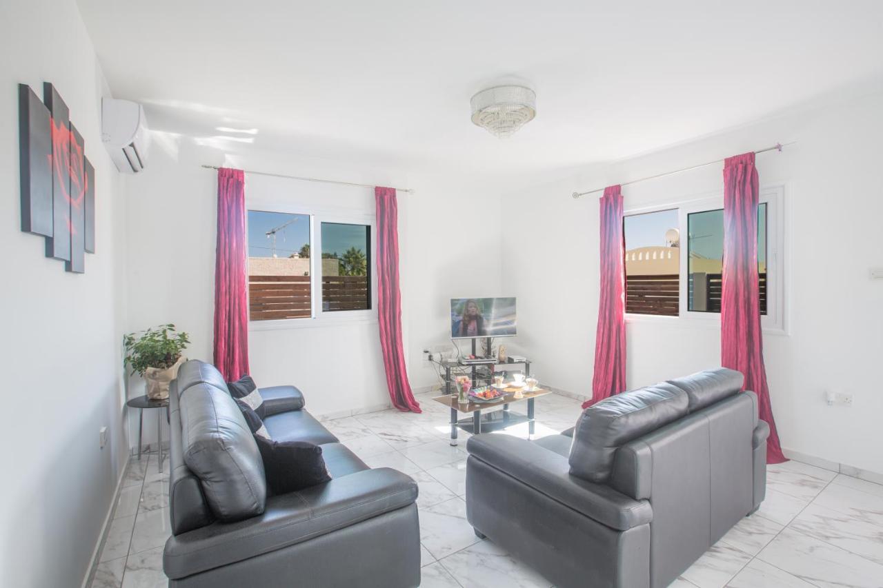 Broadway Villas بروتاراس المظهر الخارجي الصورة
