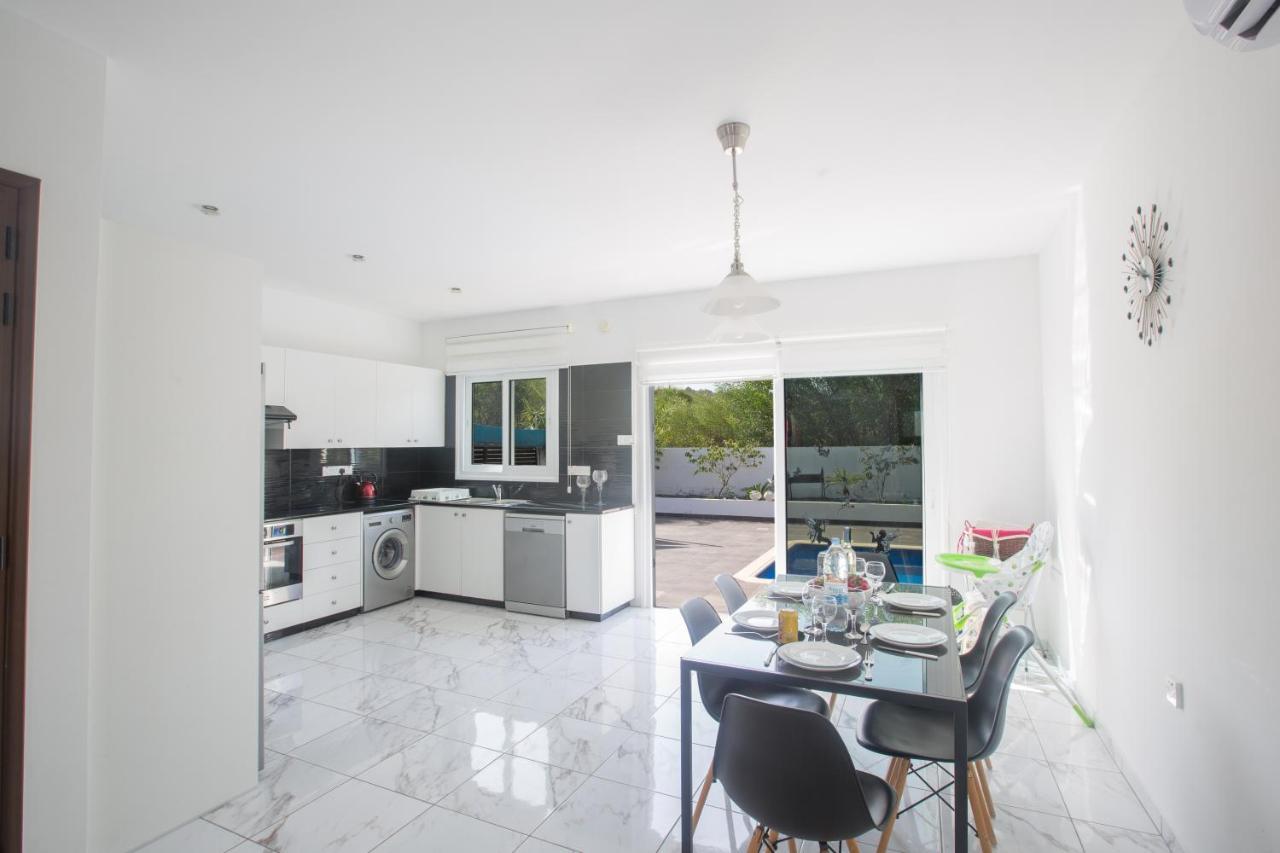 Broadway Villas بروتاراس المظهر الخارجي الصورة