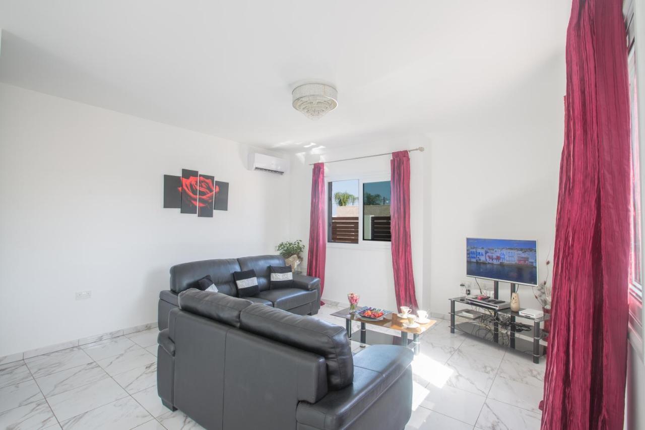 Broadway Villas بروتاراس المظهر الخارجي الصورة