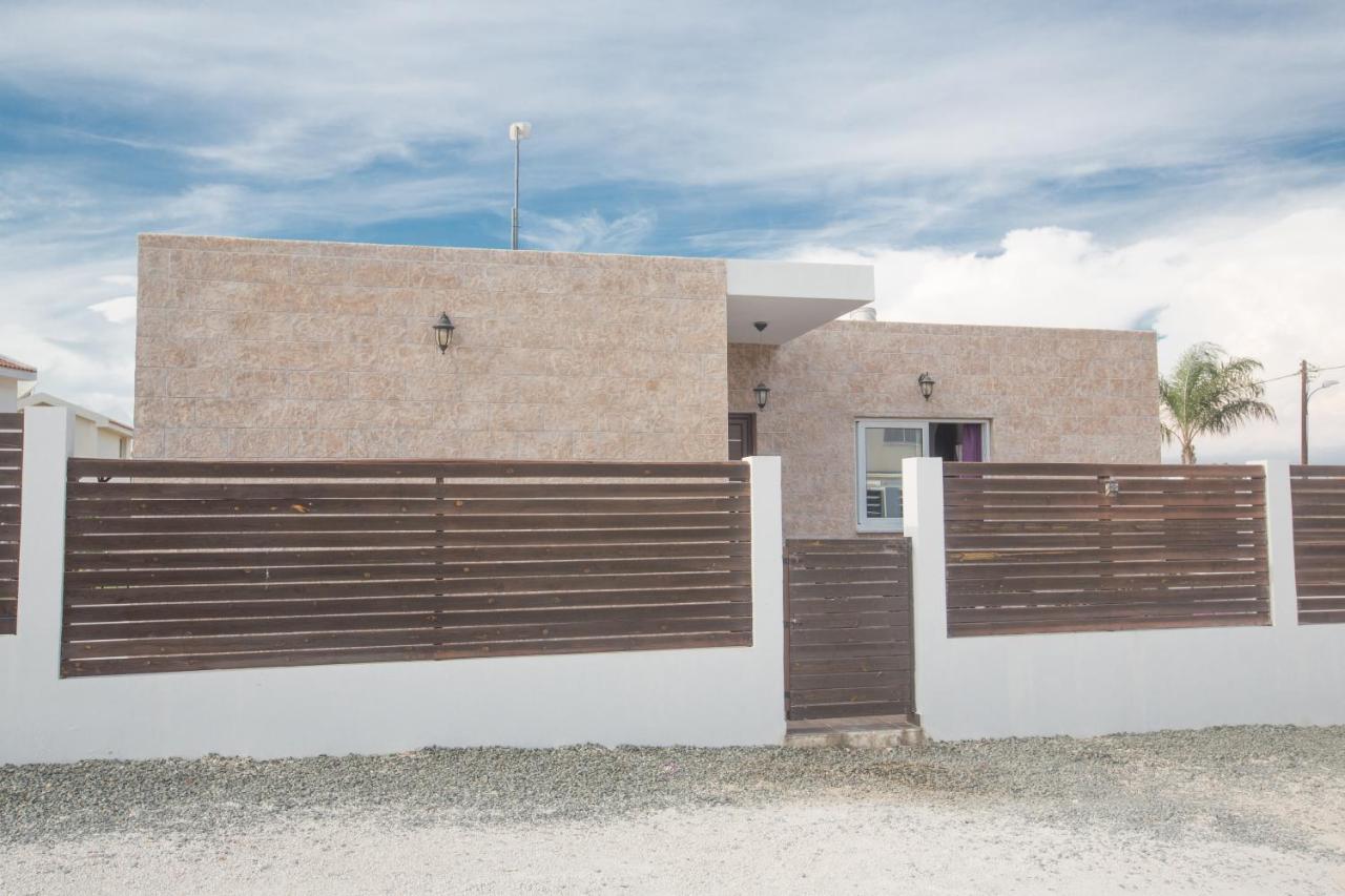 Broadway Villas بروتاراس المظهر الخارجي الصورة